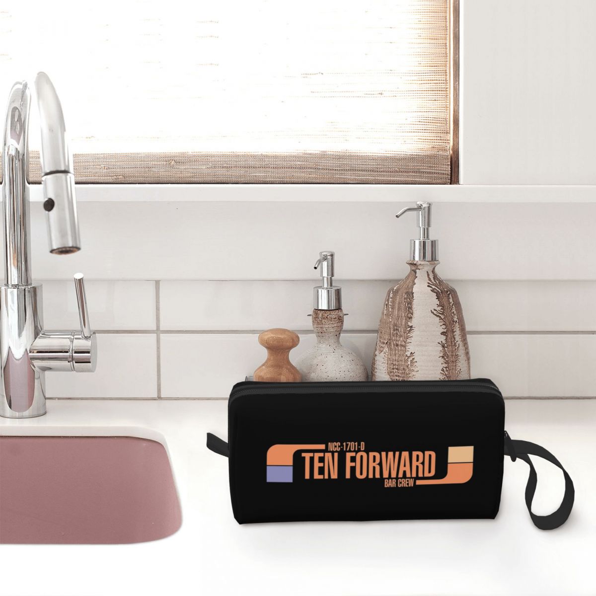 Ten Forward Bar Crew NCC 1701- - Beauty Makeup Bar บทวิจารณ์และราคา